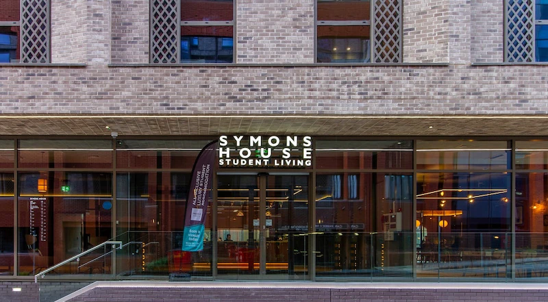 bookmyuniroom students accommodation ensuite Symons House Leeds UK