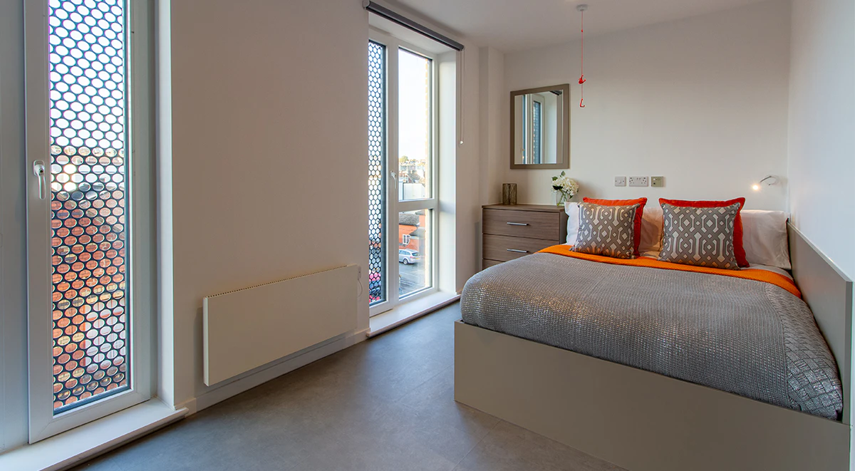 bookmyuniroom student homestay deluxe studio bedroom the colston bristol uk