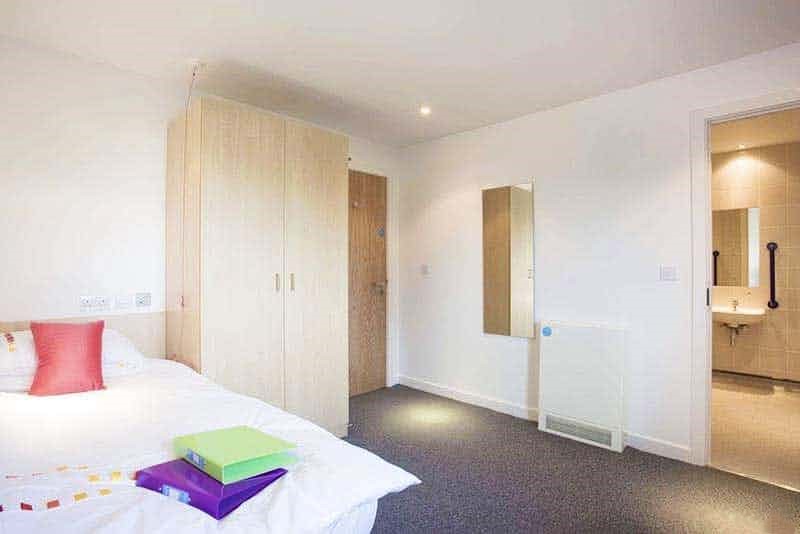 bookmyuniroom student Accommodation ensuite  Edinburgh College Residence  Edinburgh UK