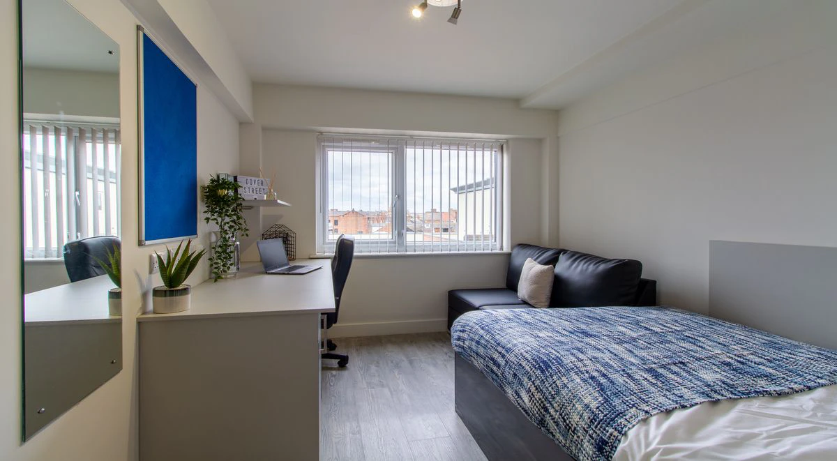 bookmyuniroom students homes shared Dover Street Apartments leicester UK