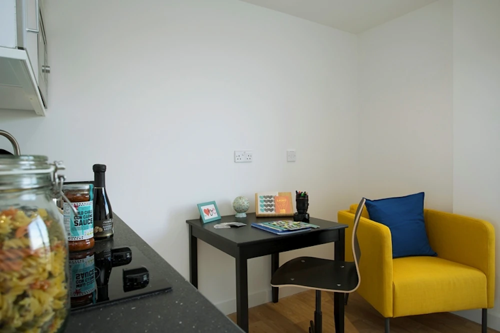 bookmyuniroom student Homes studio  Westbar House Sheffield UK