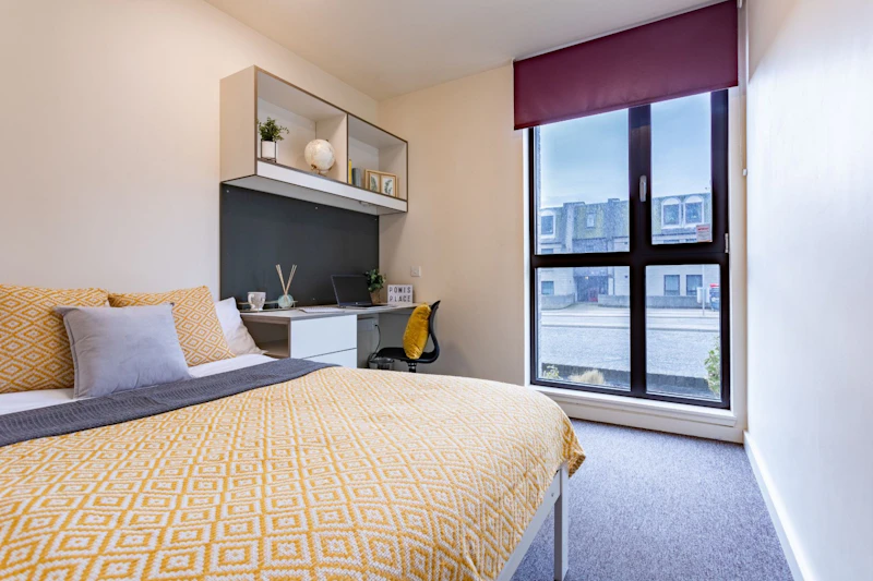 bookmyuniroom student homes standard ensuite overview powis place aberdeen uk